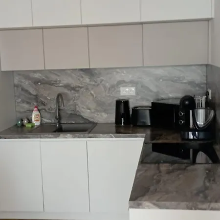 Brand New,luxury, Garage Parking Apartmán